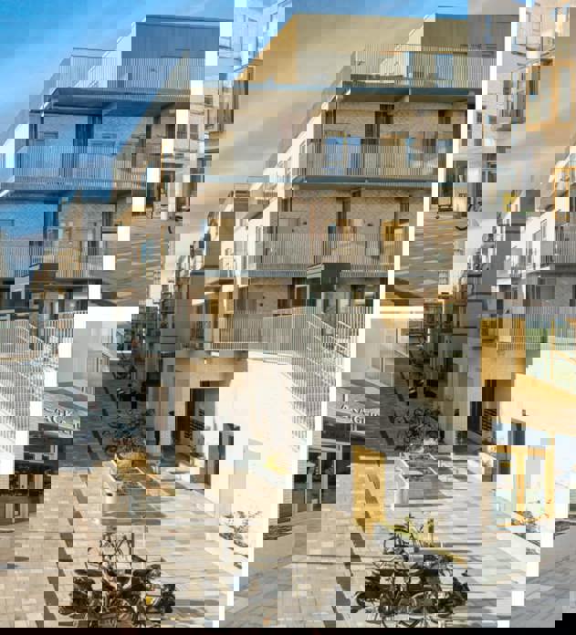 Butiksfacade 01072011 Scaled